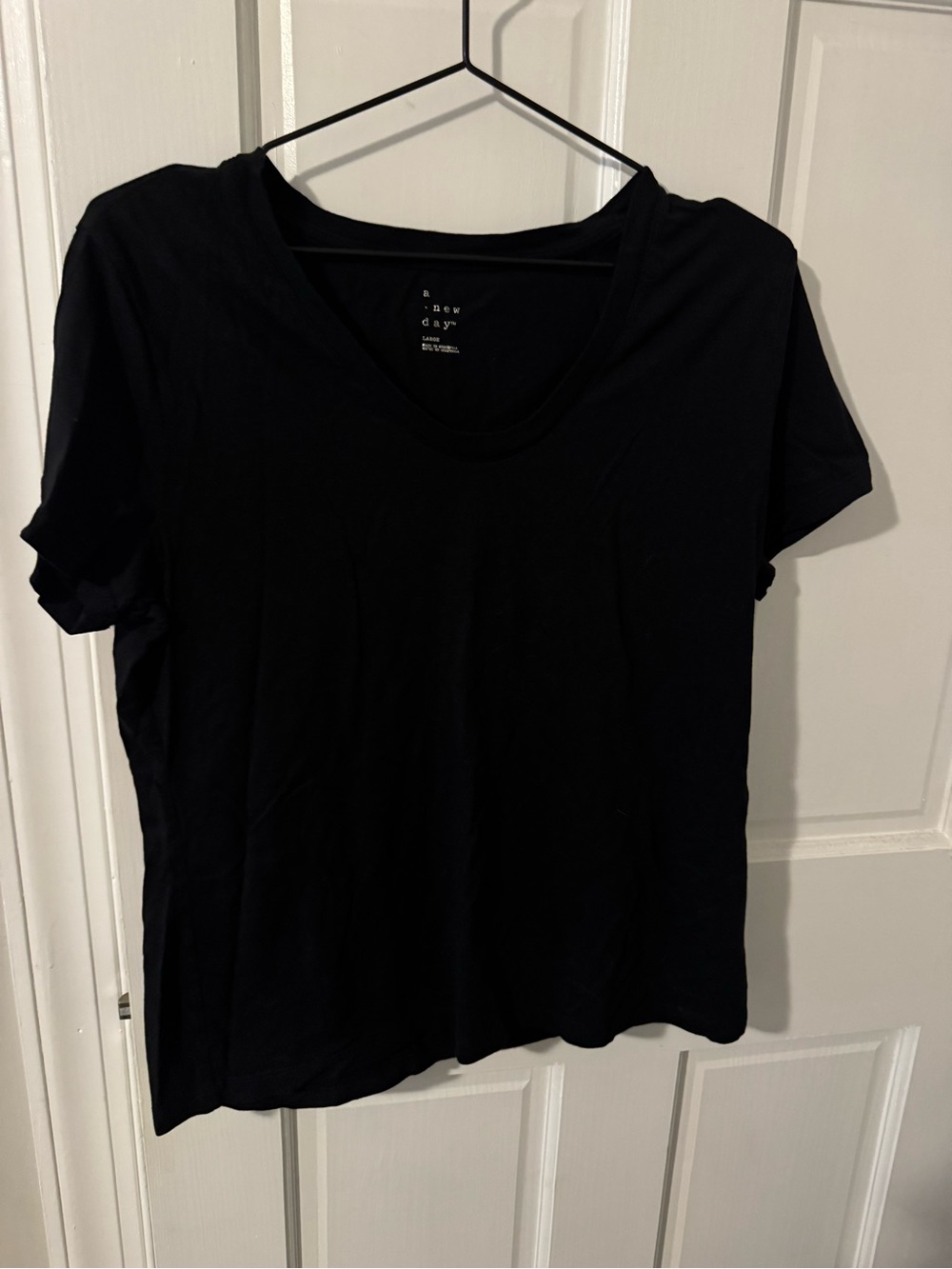 a new day Black Short Sleeve Scoop Neck Tee